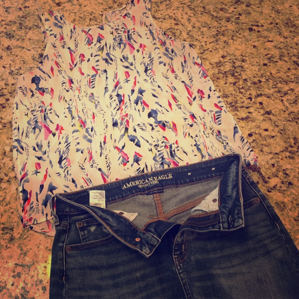 Summer top and distressed mini